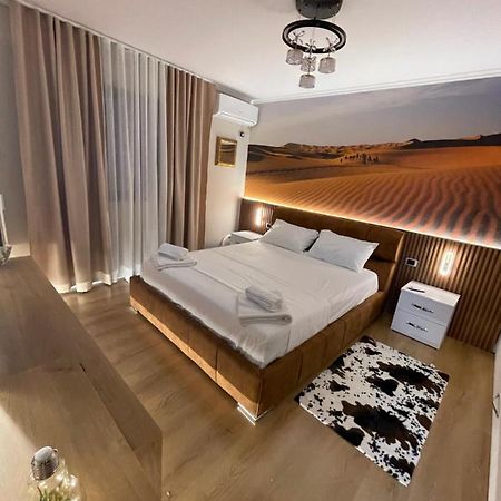 Superior 2Br Apartment ティラナ エクステリア 写真